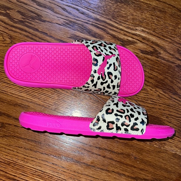 puma leopard print sliders